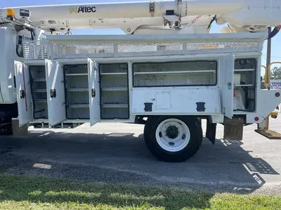 Used 2013 INTERNATIONAL 4300 UTILITY BUCKET Bucket (boom) trucks Virginia US | Proxy Equipment #1377842