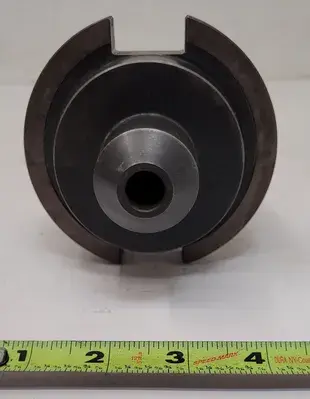 USED UNIVERSAL ENGINEERING 463631