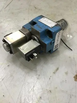 USED VICKERS CVU 25 EFP1 B29 30 11