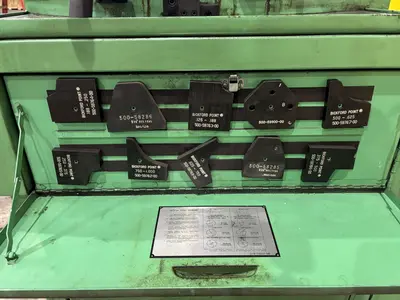 1.5" GIDDINGS & LEWIS WINSLOMATIC MODEL HR DRILL POINT GRINDER & TOOL SHARPENER: STOCK #22072