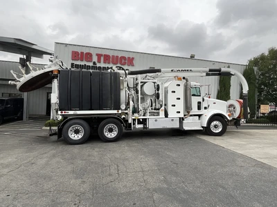 Used 2011 PETERBILT 365 Vacuum Truck California US | Big Truck & Equipment #1412262