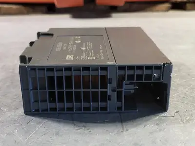 NEW SIEMENS 6ES7321-1BH02-0AA0