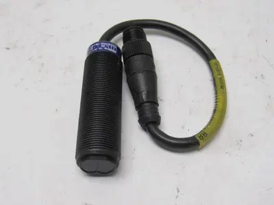 Telemecanique XU1P18PL9AB Photoelectric Sensor NIB