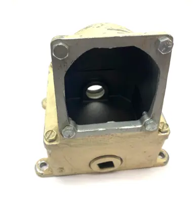 USED EATON CROUSE-HINDS HEAVY DUTY PIN & SLEEVE ENCLOSURE HOUSING