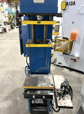 USED GREENERD PRESSES GREENERD HC40-60C12 PRESS
