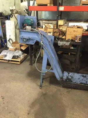 USED 1999 KIRA KN40VA