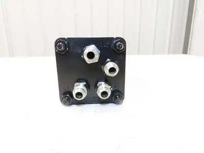 Yale 3.895.888 Forklift Power Steering Unit Hydraulic Motor Off ERC080HD