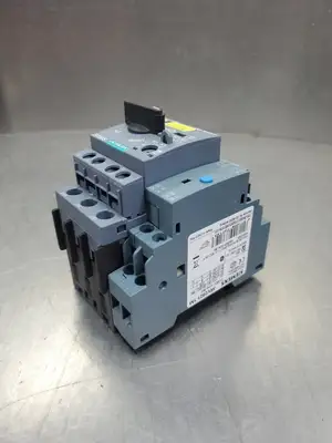 USED Siemens 3RV2011-0EA10 Circuit Breaker w/3RV2921-1M Module