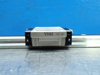 USED THK HSR15C1SS+240L