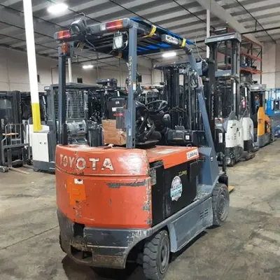 USED 2017 TOYOTA 7FBCU35