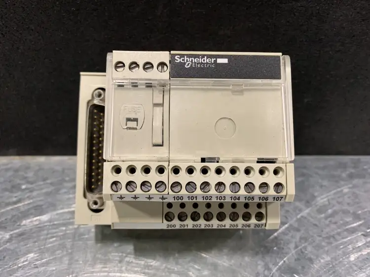 Used 2014 SCHNEIDER ELECTRIC ABE7-CPA412 Misc Electrical & Power Parts British Columbia CA | Lenmark #252186