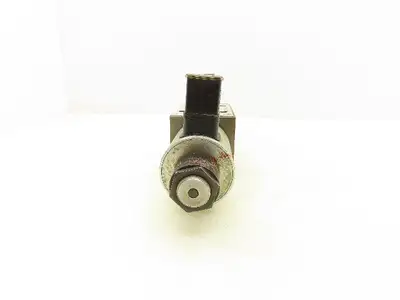 Moog Hydrolux WE43P10CB03C0BN Directional Control Solenoid Valve 24VDC