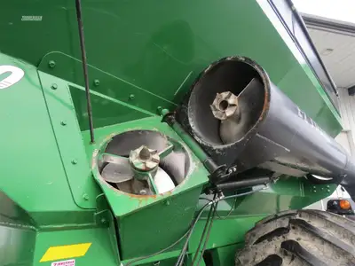 Used 2025 E-Z TRAIL 870 Grain Carts Pennsylvania US | Zimmerman Farm Service #1409829