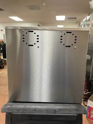 Used Carter Hoffmann Used Carter Hoffmann VCNH3W25 Crisp N Hold Heated Food Warming Cabinet 120V Hot Food Warming, Holding, & Transport Cabinets Illinois US | Falcon Restaurant Supply #1376140