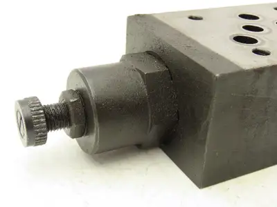 Used PARKER _UNKNOWN_ Valves/Fittings Indiana US | Arrow Industrial #1316972