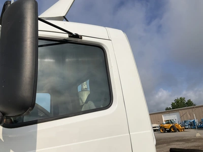 Used 2005 VOLVO TBD Conventional trucks Michigan US | Miedema Asset Management Group #1363375