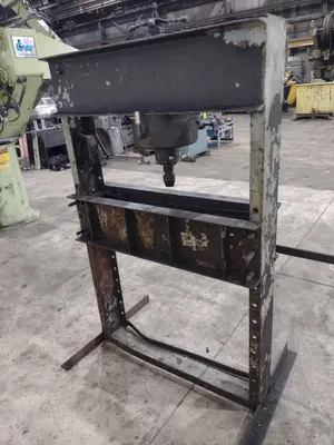 USED DAKE 75H