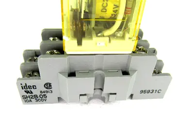USED IDEC SH2B-05 / RH2B-UL
