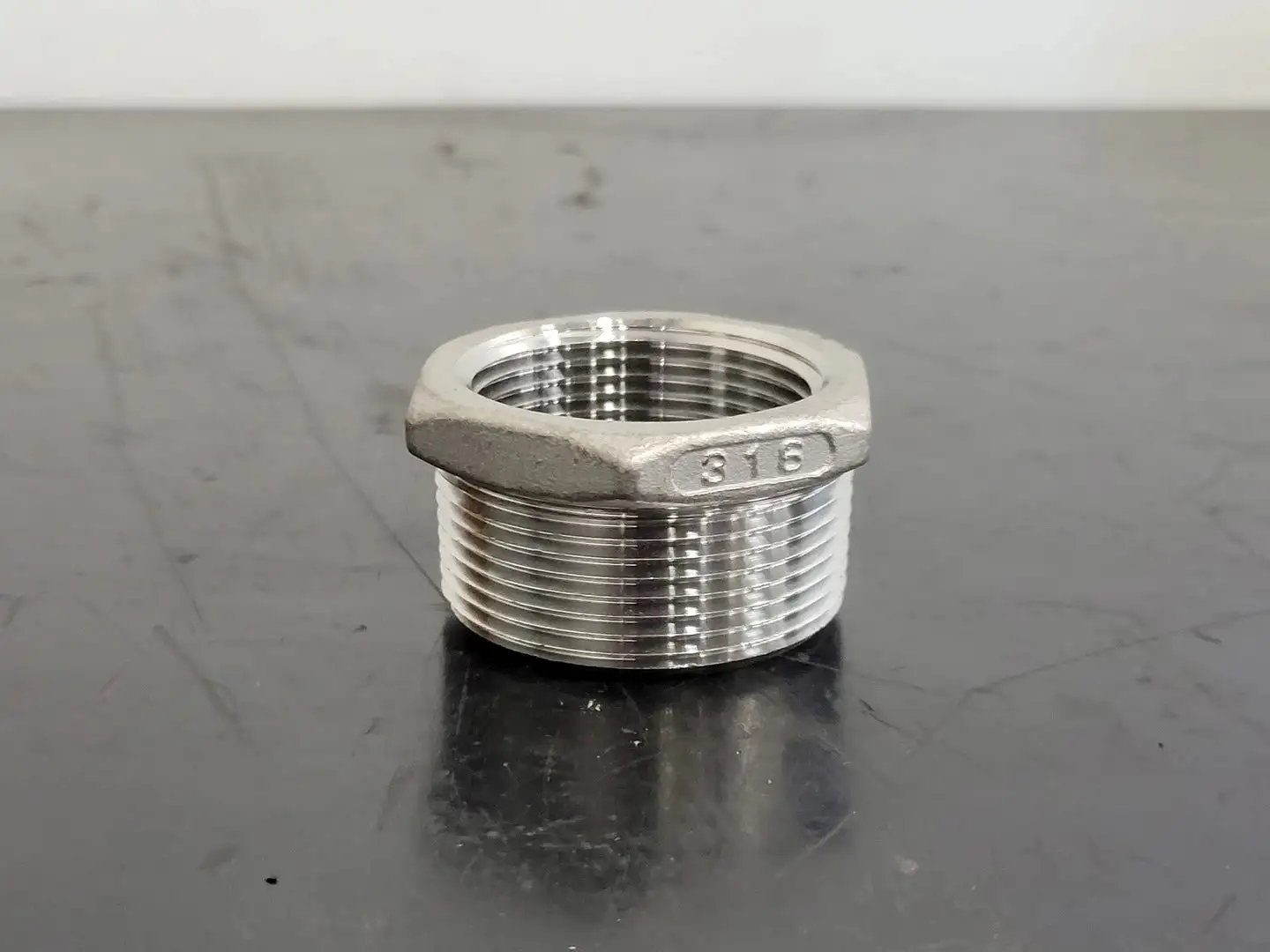 1-1/2" x 1-1/4" 316 Stainless Steel Hex Head Reducing Bushing KI-316