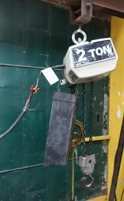 USED COFFING HOISTS EC.4008.3