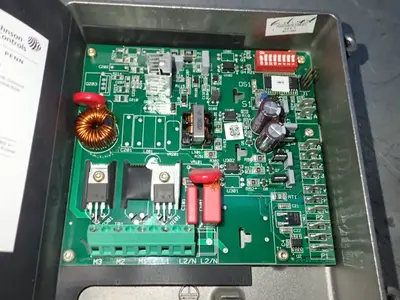 Used JOHNSON CONTROLS P 266 Electrical Controls | HGR 24 #747590