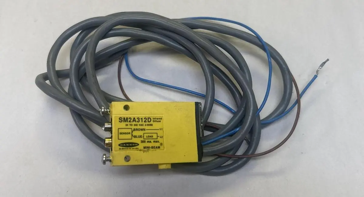 Used BANNER SM2A312D Sensors | Surplus Asset Holdings #1206523