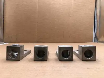 CMC LA-600-2 Aluminum Copper Mechanical Lug 600MCM-2 AL9CU -Lot of 4