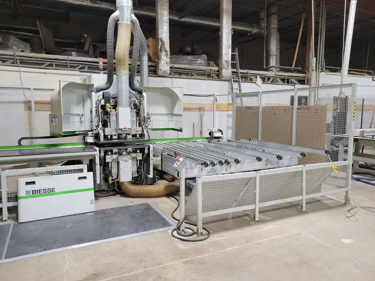 Used 2006 BIESSE SKIPPER 100 Vertical Machining Centers Ontario CA | ListingHippo #918547
