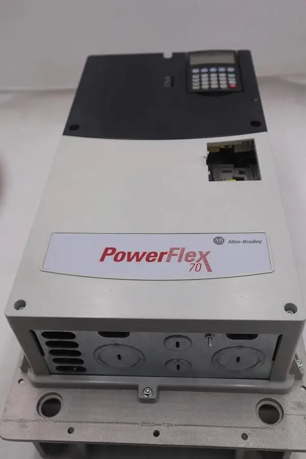 ALLEN BRADLEY 20AD052A3AYNANC0 40 HP POWERFLEX 70 DRIVE VFD NEW STOCK 4497