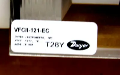 NEW DWYER VFCII-121-EC FLOW METER VFCII121EC