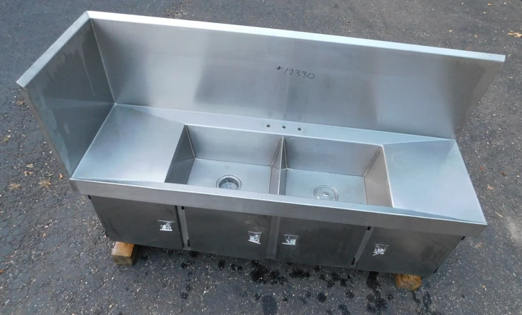 Used CUSTOM 2 BAY SINK Washers | Champion Trading Corporation #424759