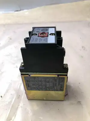 Allen-Bradley 700DC-P300Z1 Series A DC Relay 301-600VDC 115-125VDC coil
