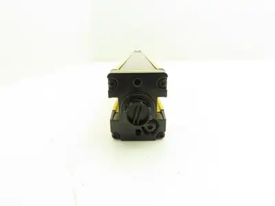 Banner SLSCE30-600Q8 EZ-Screen Safety Light Curtain Emitter 600mm 24VDC