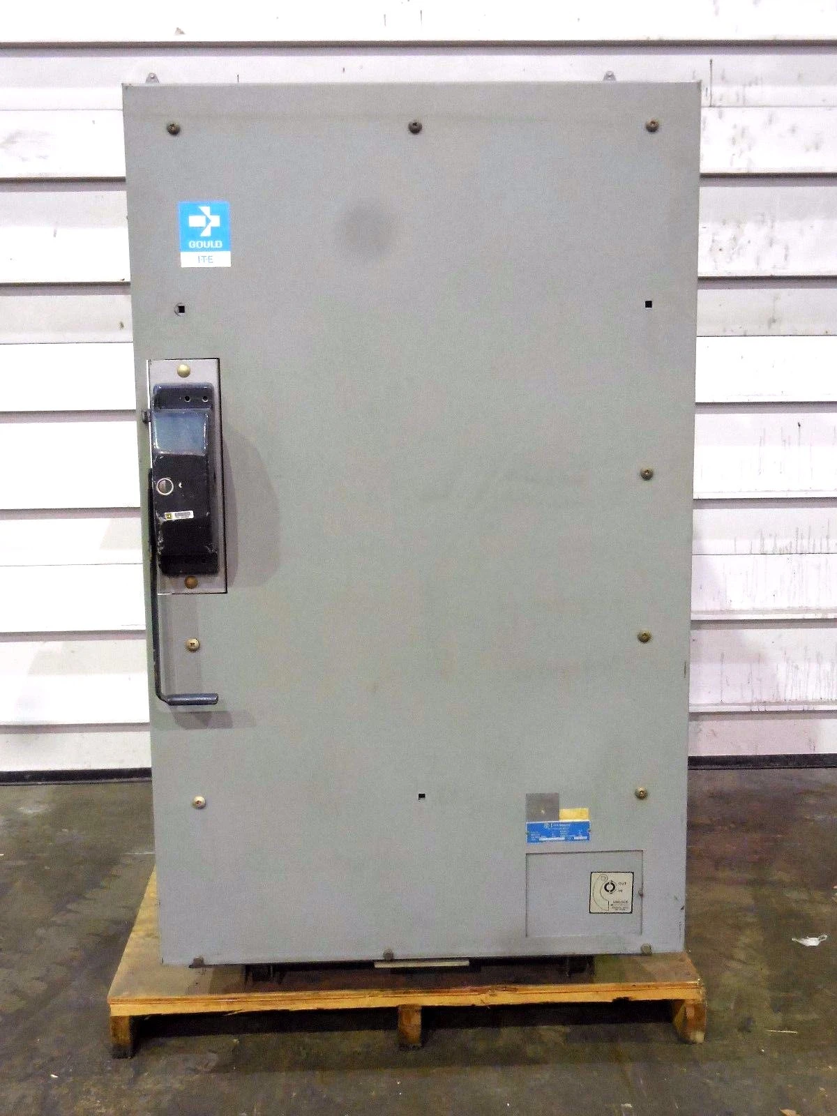 Used ITE HPL-C Circuit Breakers Ohio US | Equipment Recovery Corp. #1329777