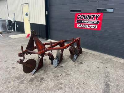 FORD 101 3 BOTTOM PLOW Plow | County Equipment Company LLC (6)