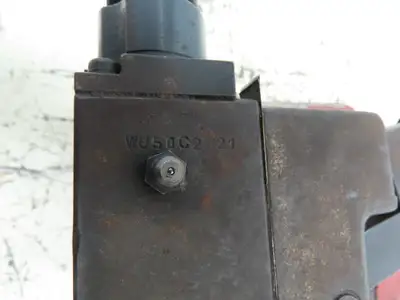 Schutte Tool and Cutter Grinder Tailstock Center Attachment Fixture