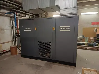 USED 2004 ATLAS COPCO GA 110
