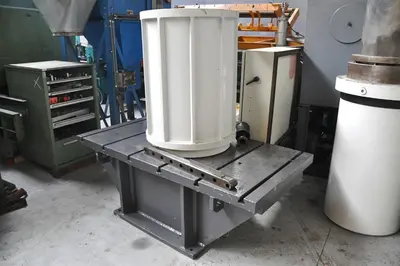 USED LVD 600 TON DISH END FORMING PRESS
