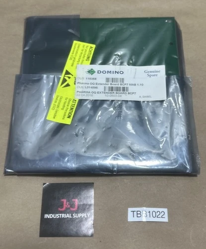 NEW Domino L014895