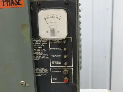 Hobart 600C3-12 Accu-Charger 24V Forklift Battery 451-600Ah 208/240/480V 3Ph