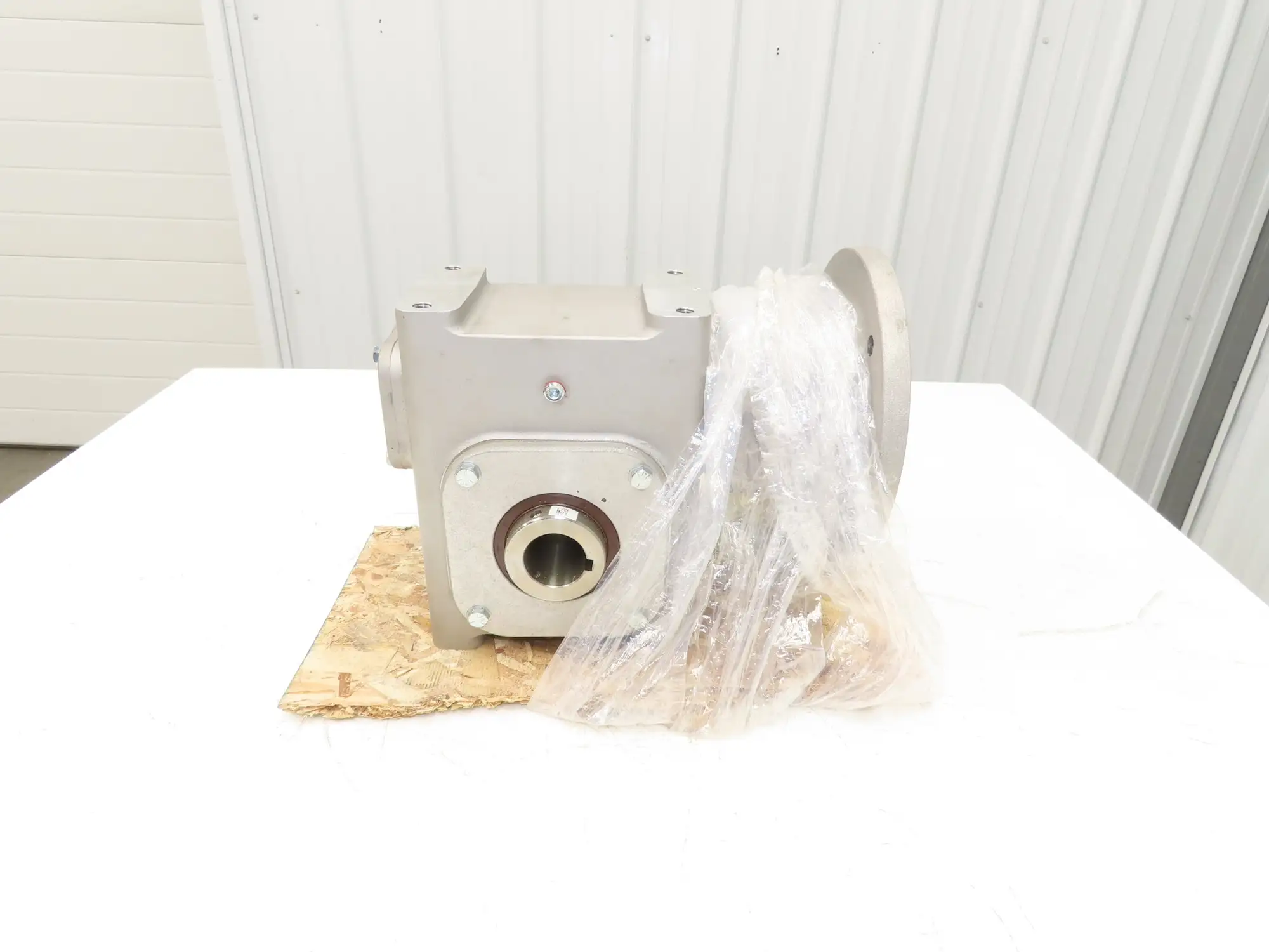 Electra Gear EL-HM-832-5-H1-180-27 Gearbox 5:1 Ratio 350rpm 180TC Hollow Shaft