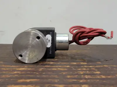 Used PARKER 71215SN2MN00N0H111C2 Parts (Hydraulics and Pneumatics) British Columbia CA | Lenmark #264355