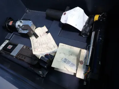 Atlas Copco, Ace Controls, Destaco Servo Motor Nut-runner, Shcok Absorber, Metal Gripper, Pneumatic Power Clamp