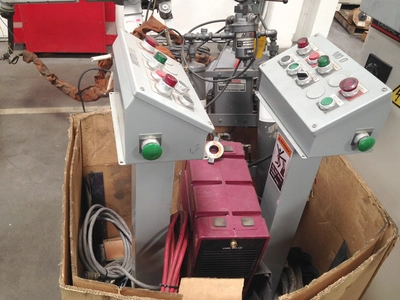 Motoman 6 Axis Robotic MIG Welder