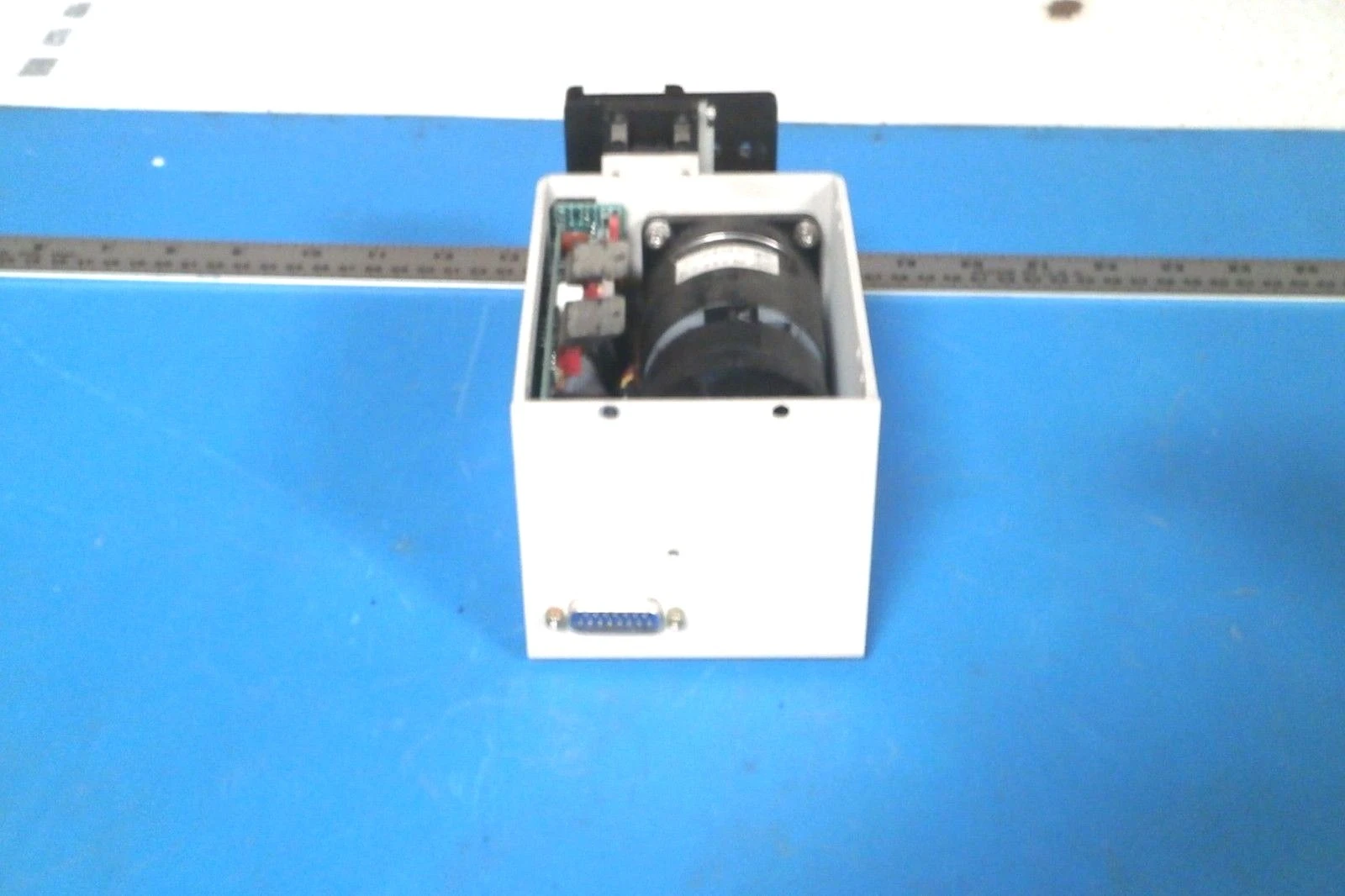 USED OREINTAL ENCLOSURE SERVO MOTOR 1.8DEG STEP 2PH 1