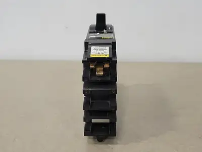 USED SQUARE D FH17015A