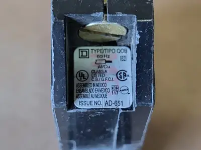 USED SQUARE D QOB115