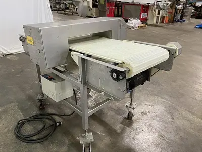 USED LOMA IQ2
