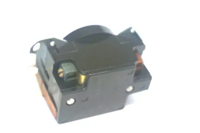 3 NEW CROUSE HINDS 5700 RECEPTACLE