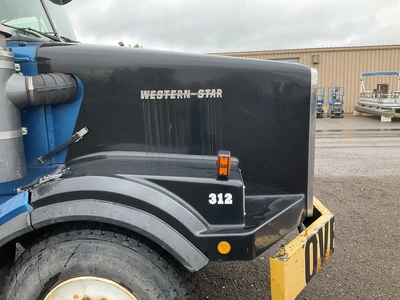 USED 1994 WESTERN STAR SEMI